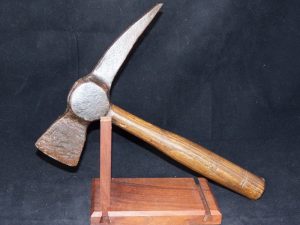 American Spiked Tomahawk